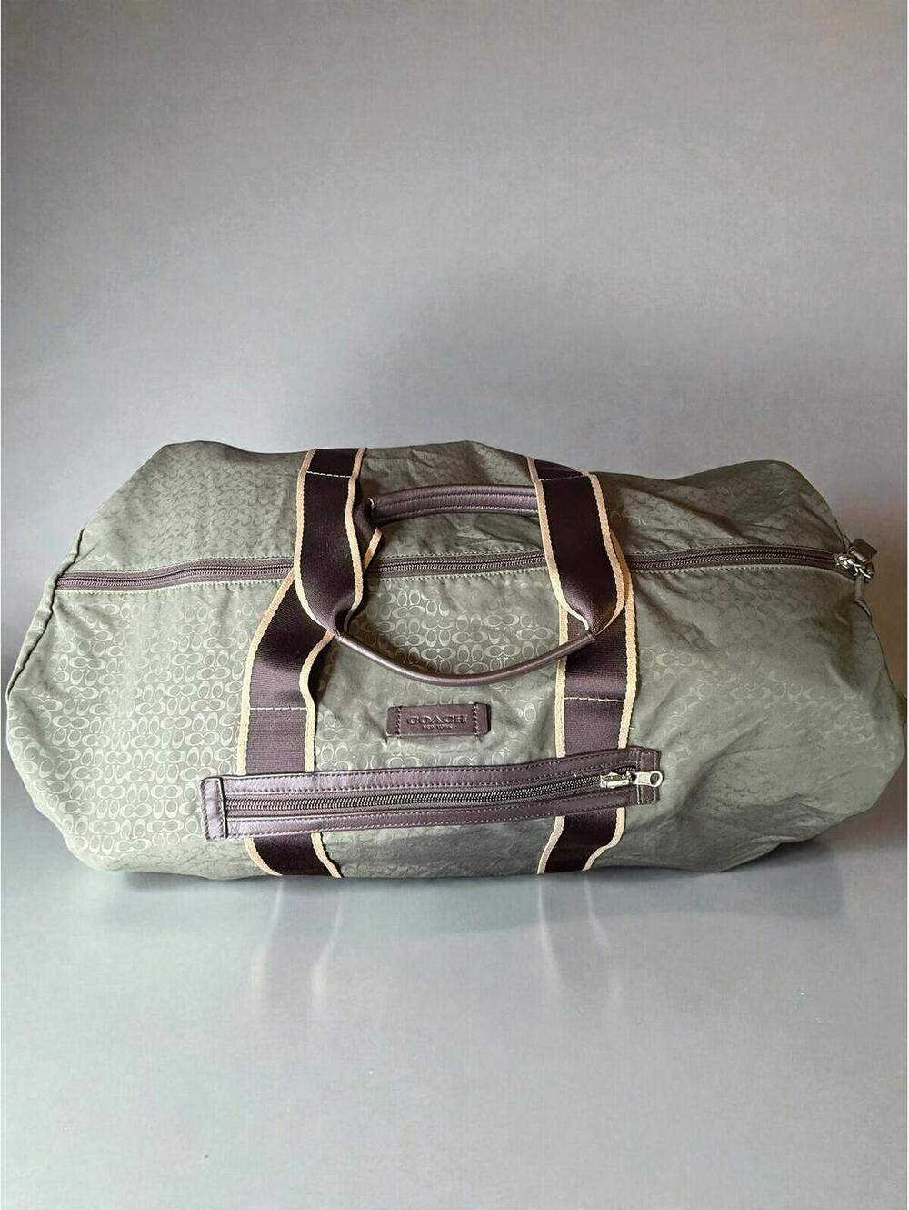 Coach Varick Packable Duffle In Nylon (F93342)